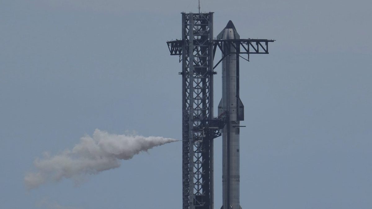 SpaceX_Starship_Launch614713153852-scaled-e1756271292896.jpg Najväčšia raketa sveta od SpaceX má za sebou úspešný let.