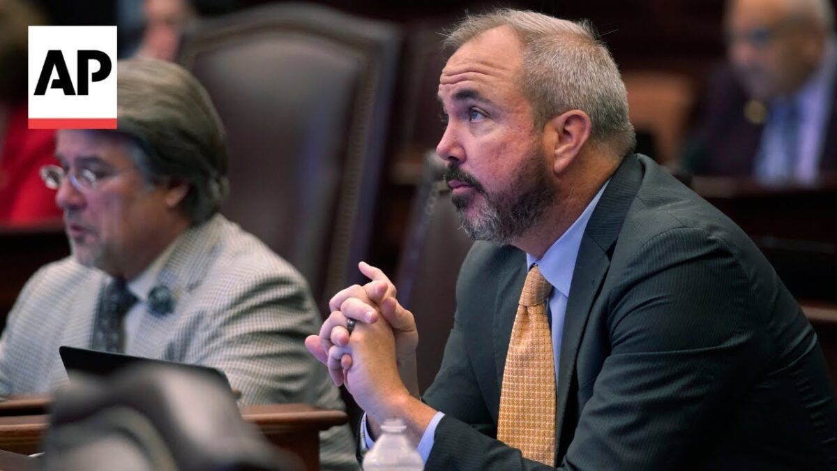 Joe Gruters zvolený za predsedu RNC po tom, čo ho vybral Trump