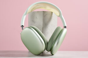 Prečo AirPods Max 2 opäť chýbajú na septembrovej Apple udalosti? Údajne sú ̶...