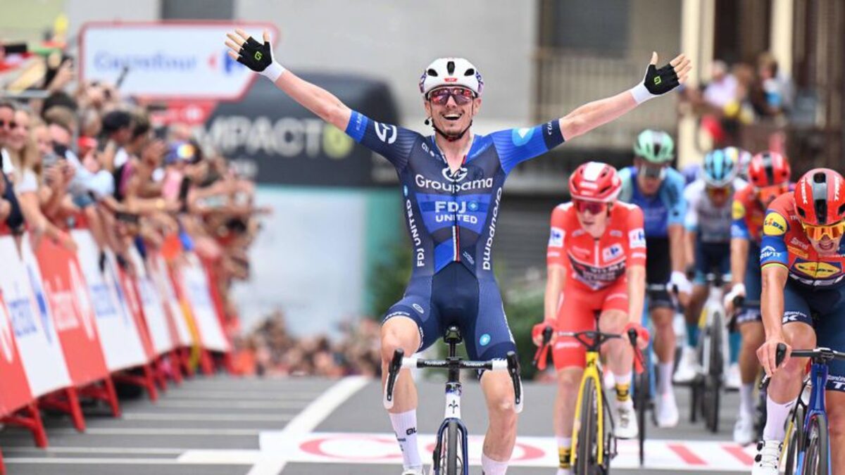 Víťazný šprintérsky dojazd: Gaudu ovládol tretiu etapu Vuelty