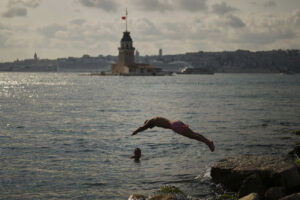 Rus stratený v mori: Preteky sa zmenili na pátraciu akciu