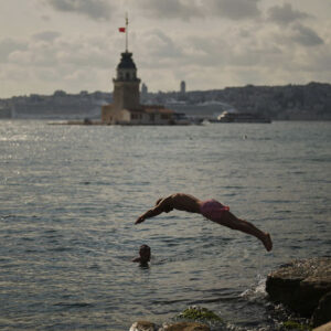 Rus stratený v mori: Preteky sa zmenili na pátraciu akciu