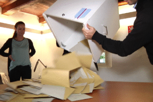 Voľby do Poslaneckej snemovne ČR: Je možná voľba poštou?