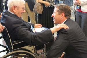 Posledné „eso“: Pilot stíhačky z druhej svetovej vojny Donald McPher...