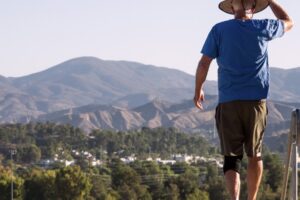 Na západe USA je tak horúco, že niektorí ľudia sa pri chôdzi vonku „vrávor...