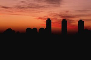 Blackout bez paniky. Vieme, čo mať doma pripravené, keď zhasne svet a zmizne sig...