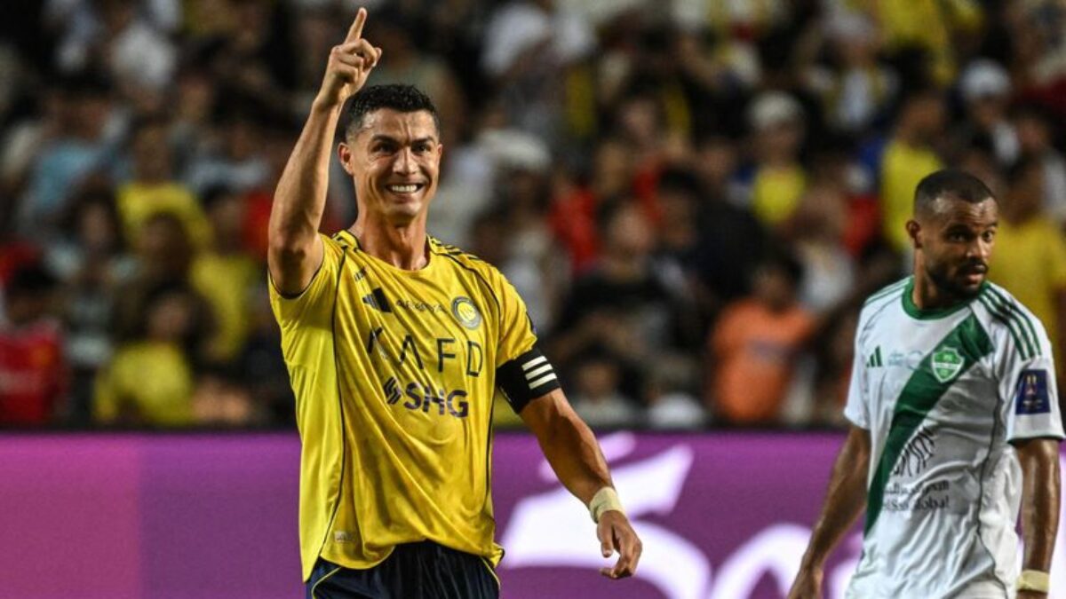 Ronaldo: 100 gólov v štyroch kluboch, rekordný zásah nestačil