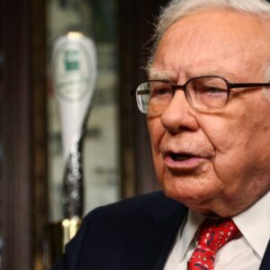 Warren Buffett a poprední generálni riaditelia tvrdia, že vysokoškolský diplom n...