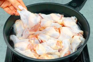 Nerobte kuracie krídla, kým neuvidíte túto techniku, ktorá si podmaňuje svet!