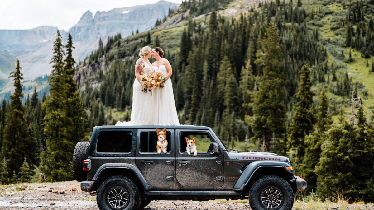 Novomanželia na svahu, v jaskyni či u vodopádu. Svadobné snímky, ktoré berú dych