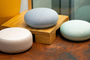 Prečo mám platiť Googlu? Bývalí fanúšikovia Nestu kritizujú nový model.