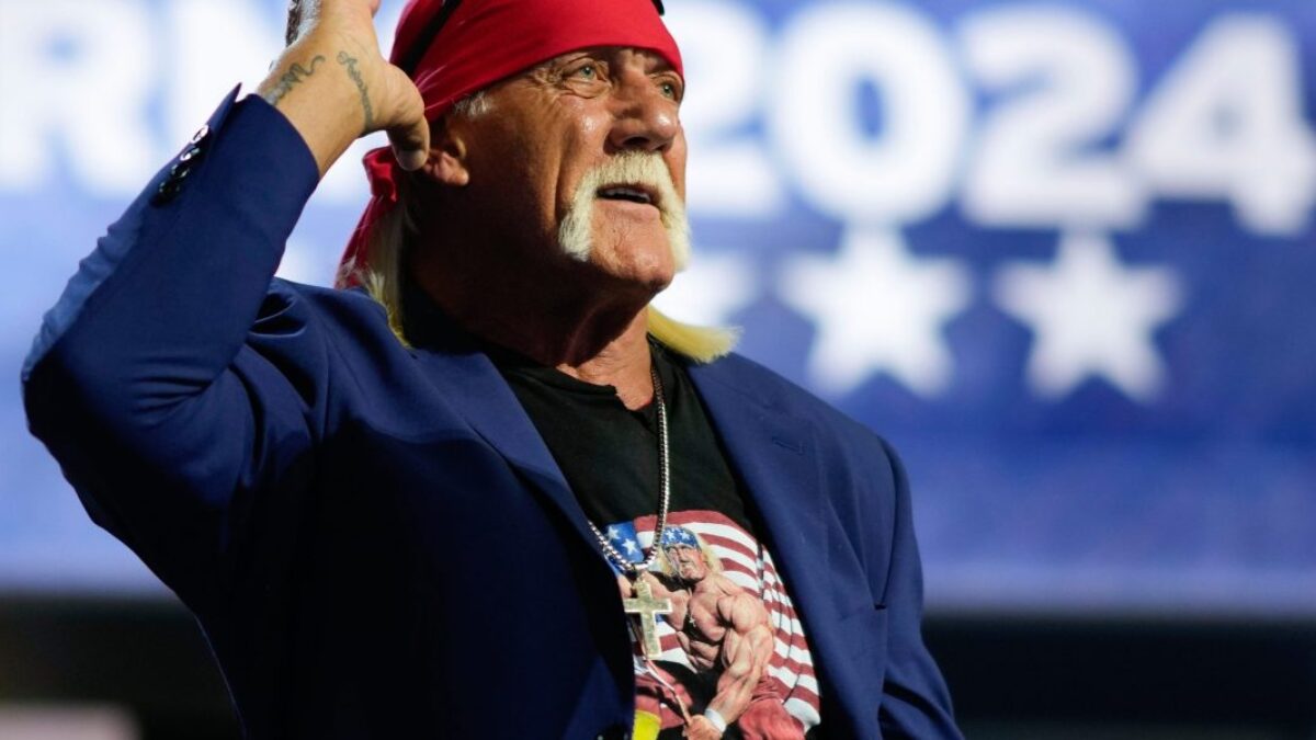 Smrť Hulka Hogana je stále predmetom vyšetrovania miestnej polície.