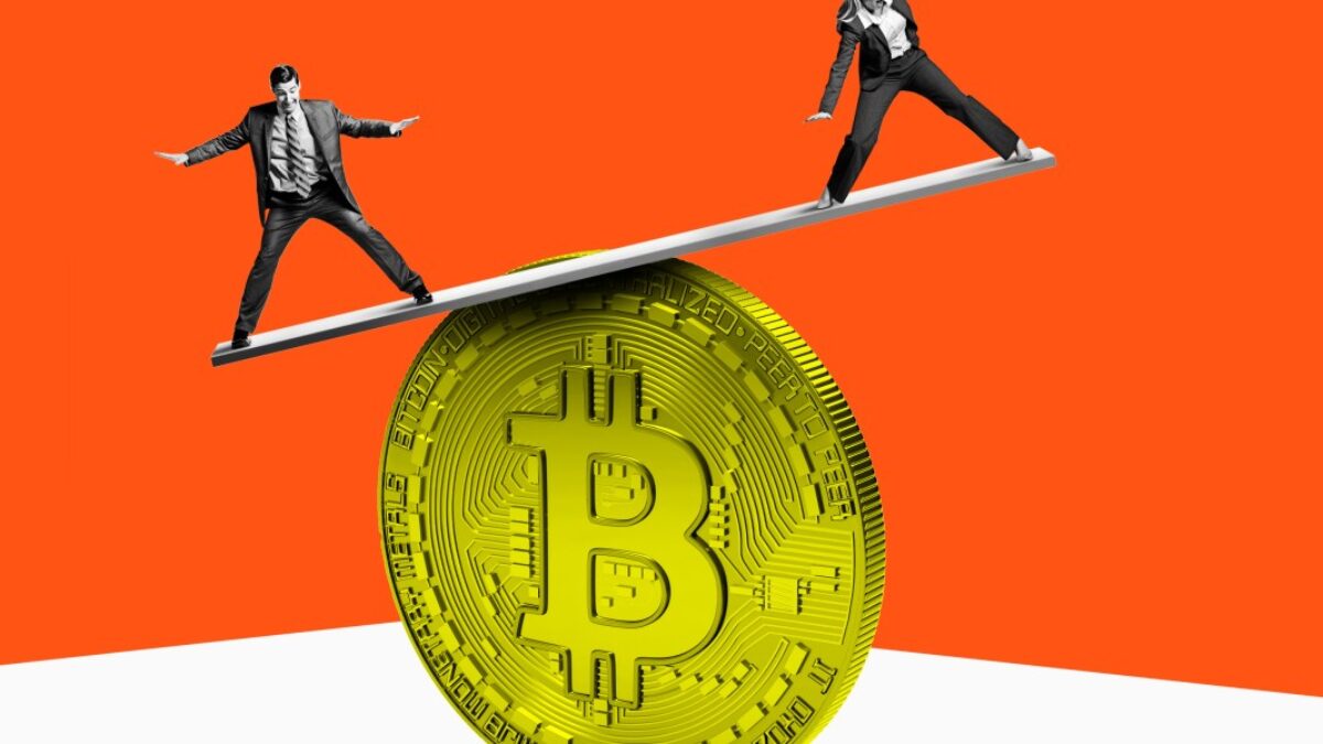 Bitcoin klesá pred prejavom predsedu Fedu Jeromea Powella v Jackson Hole.