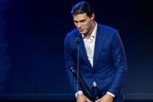 * Spurný postoj hviezdičky pretrváva