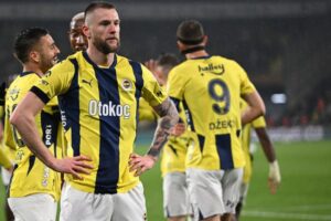 Škriniarova dokonalá úloha nestačí, Fenerbahce nemá pred odvetou ideálnu pozíciu...