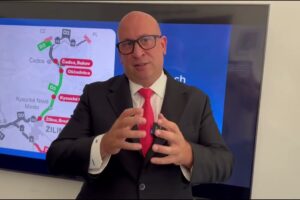 J. RÁŽ: D3 SA STÁVA REALITOU