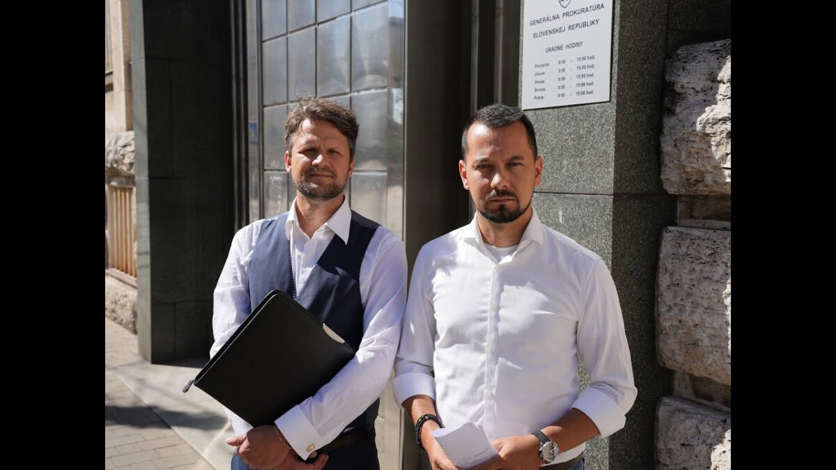 Štátny prevrat ako odpoveď na všetko?! Stačilo, trestné oznámenie.