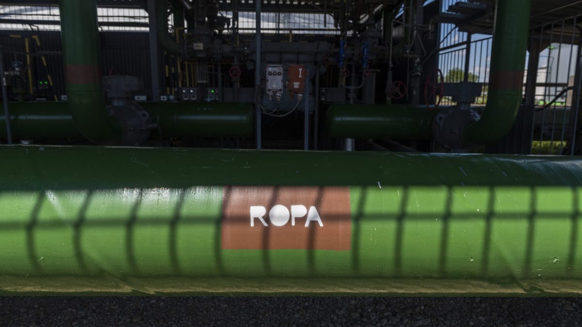 Na Slovensko opäť prúdi ropa cez ropovod Družba.