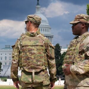 Trumpova administratíva súhlasí, aby policajný šéf DC zostal vo funkcii.