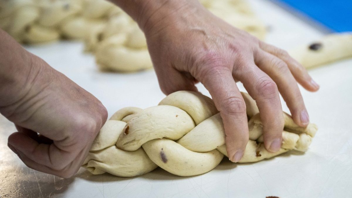 Zamestnávatelia volajú po zmenách v príplatkoch.