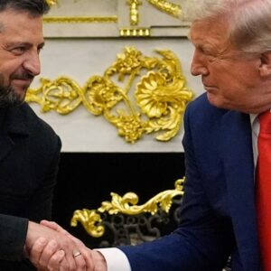 Trump tvrdí, že zabezpečuje osobné stretnutie Putina a Zelenského, po ktorom by ...