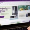 GettyImages-1231356278-e1755550966852.jpg Finančný riaditeľ Wayfair tvrdí, že predajcovia na trhovisku spoločnosti s objem...
