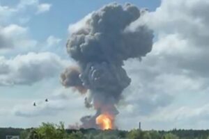 Výbuch ruskej továrne si vyžiadal dvadsať obetí.