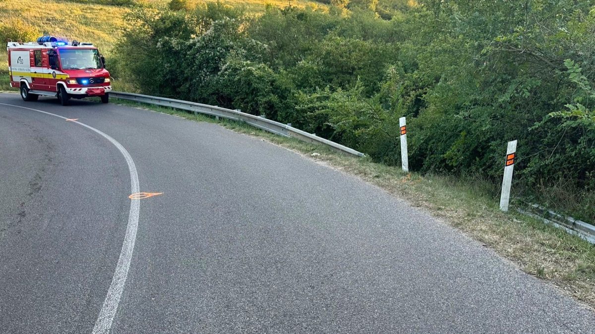 V okrese Nové Zámky zahynul motocyklista (†56).