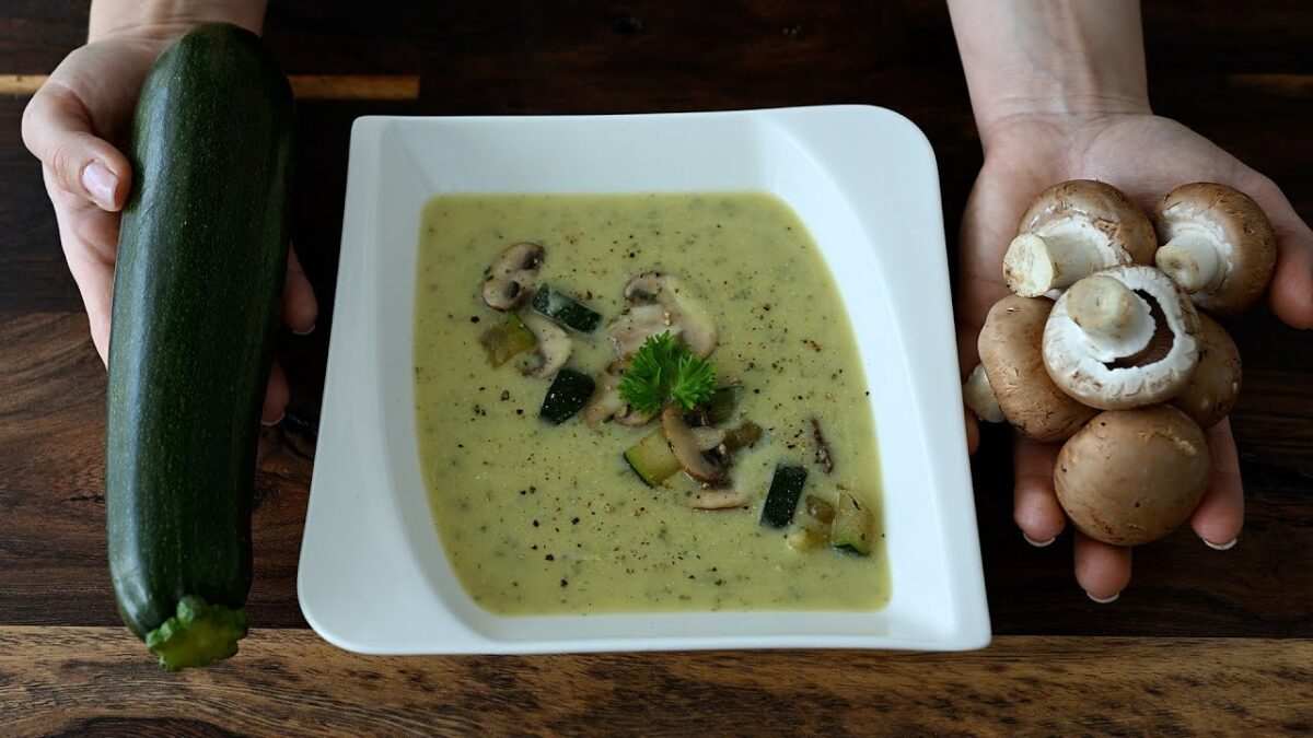 Táto cuketová polievka s hubami je balzam na môj žalúdok!