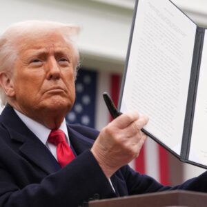 Trumpove recipročné clá by mohli byť zrušené už tento mesiac – a administratíva ...