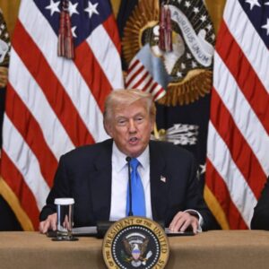 Trumpovo zníženie daní by mohlo znamenať takmer pol bilióna dolárov škrtov v Med...