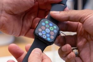 Apple Watch prejde výraznou zmenou dizajnu, ale nie pri Apple Watch 11