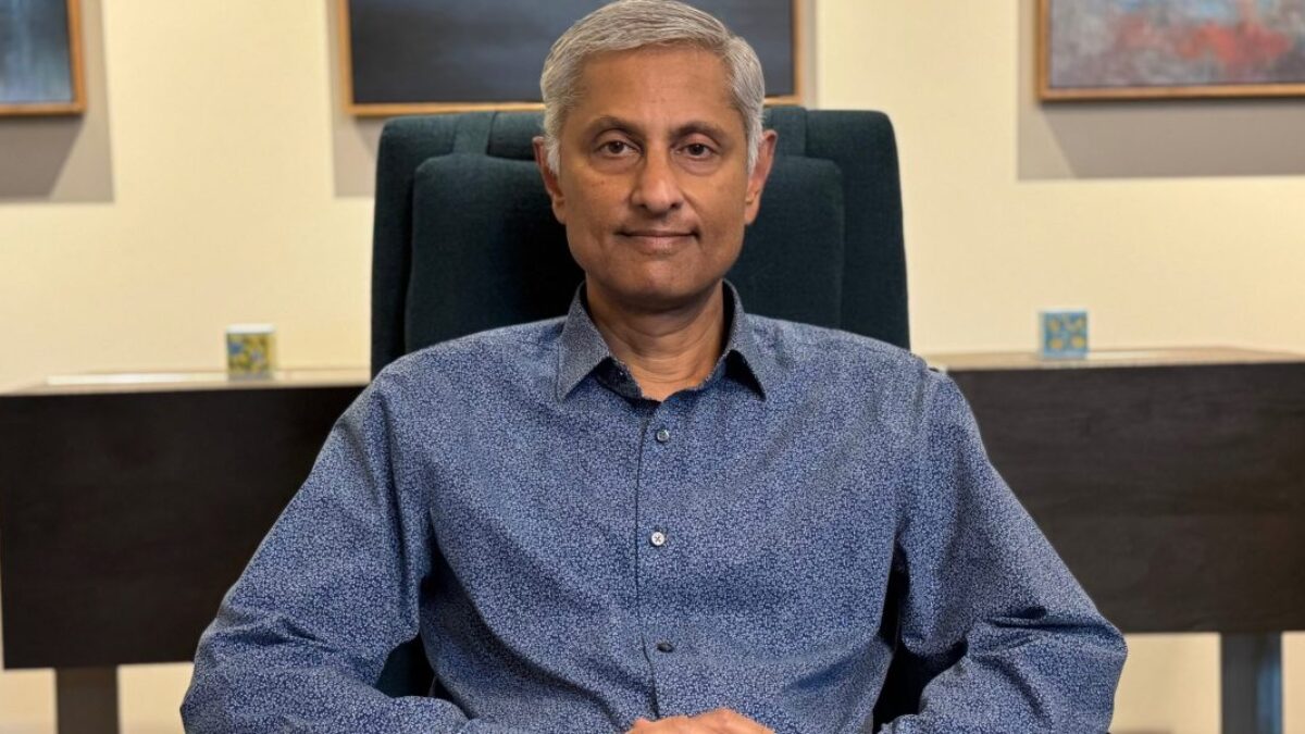 Vedúci inžinieringu Waymo tvrdí, že LiDAR a radarové senzory sú kľúčové pre bezpečnosť v technologickom balíku autonómneho riadenia.