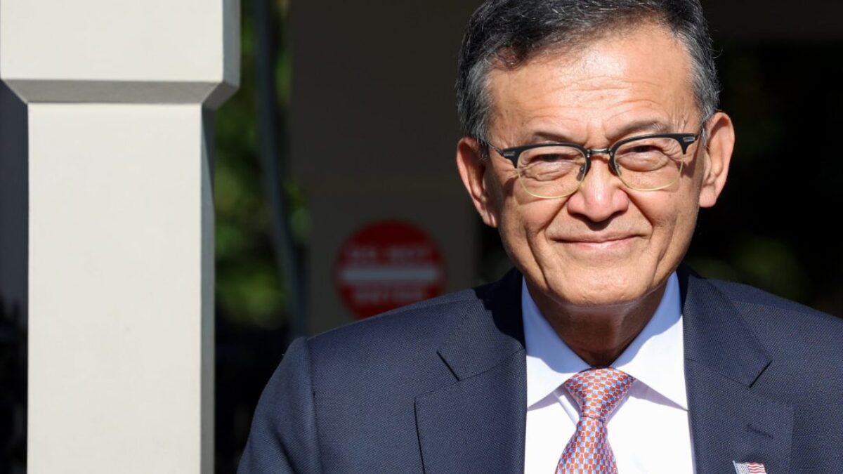 Dni po tom, čo boli rozhovory generálneho riaditeľa spoločnosti Intel s Trumpom označené za „vysoko konfliktné,“ federálna vláda údajne rokuje o podiele v šampiónovi v oblasti čipov.