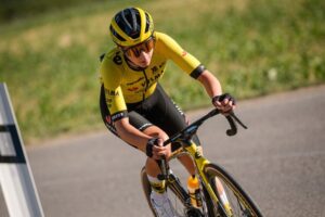 Škandál na slávnych pretekoch: UCI diskvalifikovala päť tímov vrátane Vismy s ml...