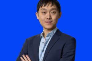 Steven-Wang-Dub.jpg 23-ročný riaditeľ presvedčil rodičov, aby mu otvorili depozitný účet v druhej tr...