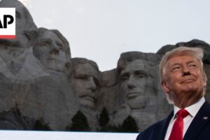 Republikáni navrhujú nápady na uctenie si Trumpa: Od 100-dolárovej bankovky po M...