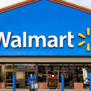 Walmart, ktorý kedysi dostal príkaz „zjesť clá“, poskytuje zamestnan...