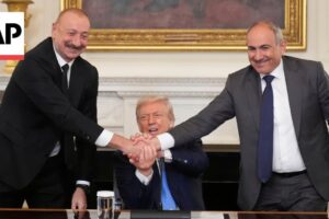 Arménsko a Azerbajdžan podpísali dohodu s cieľom ukončiť desaťročia konfliktu