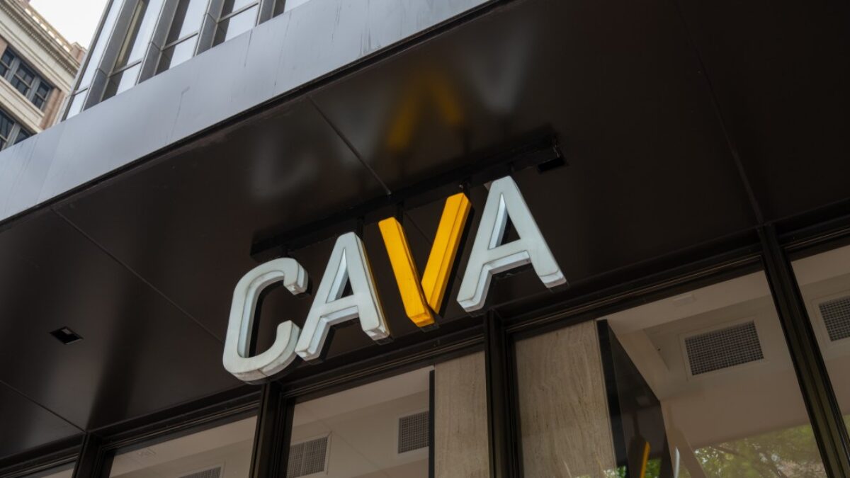 Finančný riaditeľ Cava: Automatizácia má „vylepšiť ľudskú skúsenosť, nie ju nahradiť“.