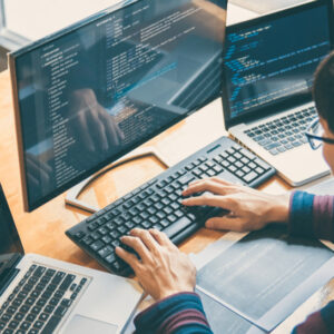 Programuješ lepšie ako AI? Vývojári si to nemyslia, a to môže byť problém.