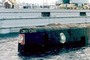 Príčinou havárie ponorky Kursk bol výbuch torpéda, nik neprežil.