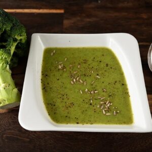 Začnite znižovať cholesterol prirodzene s touto lahodnou brokolicovou polievkou!