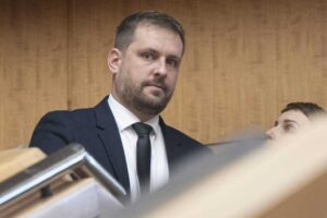 Sporný tender na záchranky bude zrušený, oznámil minister Šaško.