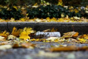 Taliansko zavádza prísne pokuty za nelegálne vyhodený odpad.