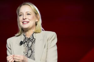 Ako si generálny riaditeľ spoločnosti s výraznou akvizičnou činnosťou udržiava n...