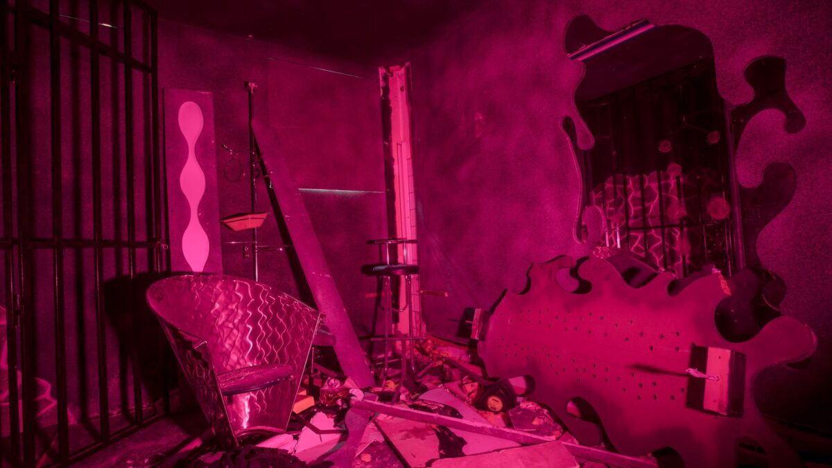 BDSM klub, vražedná vila a kvetinová krása. Moderné ruiny, ktorých BDSM klub, vražedná vila a kvetinová krása. Moderné ruiny, ktorých príbehy vám nedajú spať