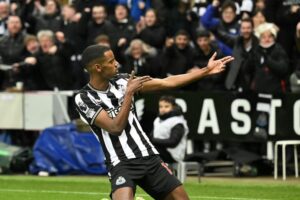 Trucujúci útočník terčom drsnej kritiky: Správa sa ako dieťa, ktoré nemôže jesť ...