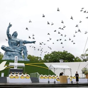 V Nagasaki si pripomínajú 80. výročie zhodenia jadrovej bomby.