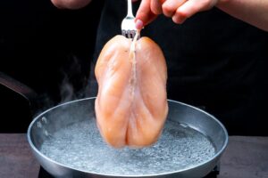 Vyskúšajte tento trik s vidličkou a kuracie prsia budete variť presne takto!